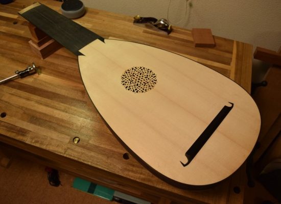 奥 清秀 弦楽器工房 – Luthier